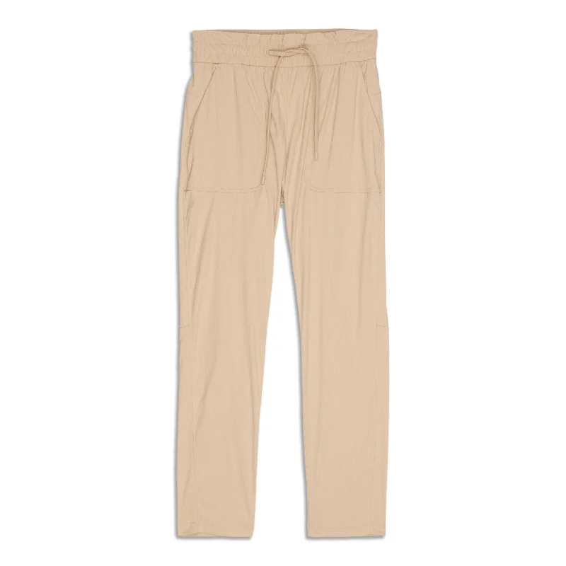 Beyond The Studio Pant Slim - Resale